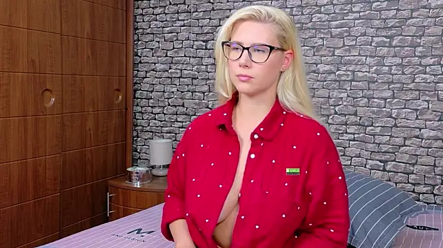 CuteBlondeMe - Dildoing pussy