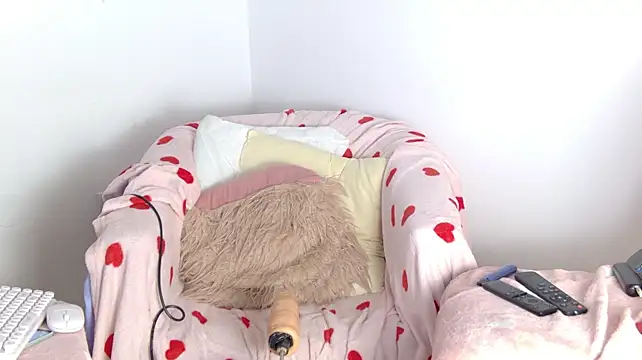RebeFucksonn - UNLIMITED TOY CONTROL UNTIL I CUM