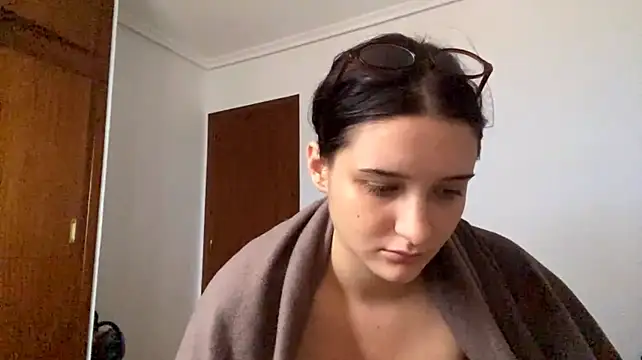 RoseDiebol - take off my top🔥😜
