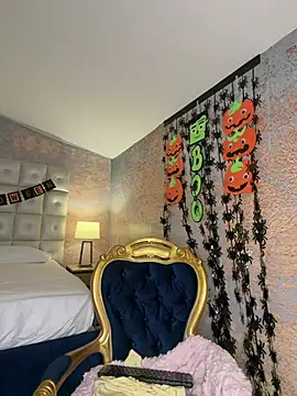 Kiim_taaylor - KEEP SHAKING YOUR ASS IN MY FACE