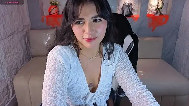 Hani_amber_tx - SHOW ASS + OIL
