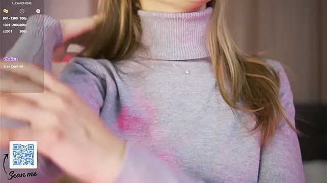 FayeLivingston - squeeze my sexy tits