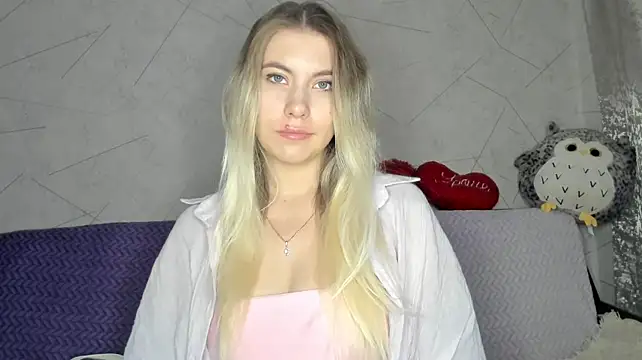 KatieLesco - STAND UP AND DO SEXY DANCE