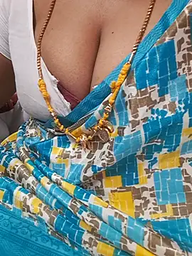 Tamil_Ammani - Boobs show😜😜😝🥰🔥🔥🔥