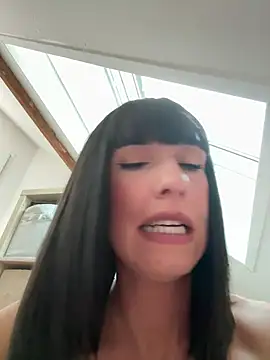 Lola_tentatiion