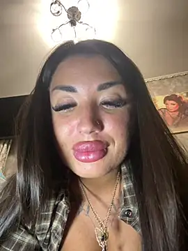 RuslanaXX - Hot video in shower for LT
