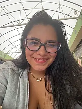 Miss_Bella_Flame - SHOW MY BIG TITS WITHOUT GETTING CAUGHT