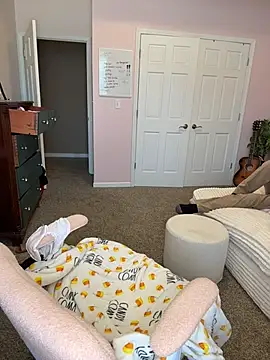 Prettymouthpeach - Fuck Kevin in 🎟️