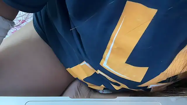 Dikshaindin - show boobs