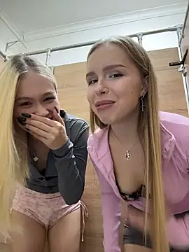 Liza_risky - Make that pussy feel good both