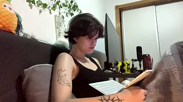 HeyFriren - sent u my hot Video ANAL and we go pvt