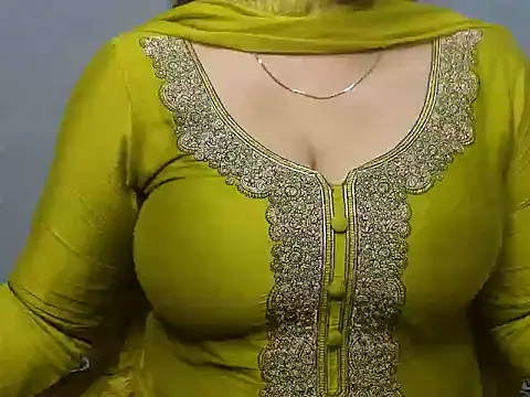Pahadi_girl - Rose For Youuuu.........................