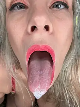 SophieFinely - J’ÉCARTE MES 2 TROUS + DOGGY 🐶🕳️
