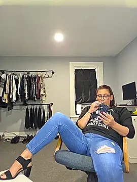 Theoriginalnikkierose - Tittie flash