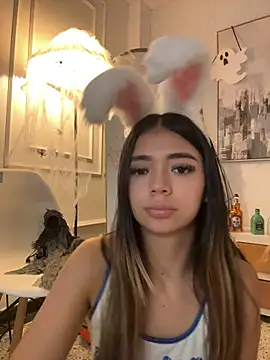 HoneyMollyX - I MASTURBATE TILL I SQUIRT!!
