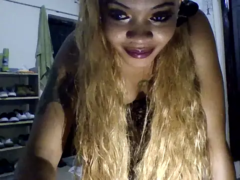 Queen_next_door - FEELING NAUGHTY TONIGHT