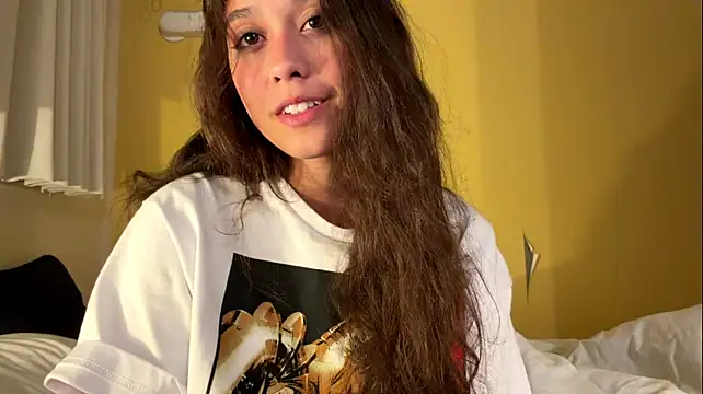 ReynaMccarron - show my underboobs