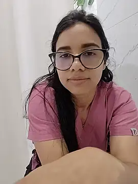 Alanahot94 - Play with my tits