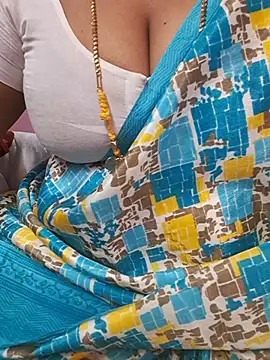 Tamil_Ammani - Boobs show😜😜😝🥰🔥🔥🔥