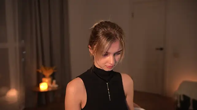 Hereandnows_ - legs tease