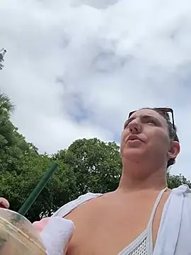 Sweetsirenn - beach 🏝️