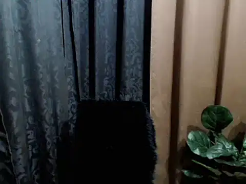 Prettykrysgirl - naked