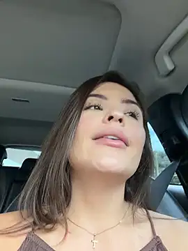 SofiaGomez444 - Make me feel naughty and get me wet 😈🥵