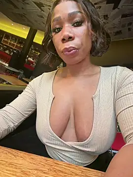 Belle___ - Hot squirt with toys public walkway
