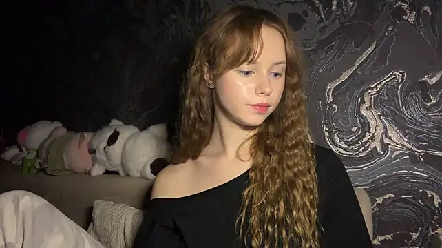 Curlyhaired - Kisses Close to the Camera