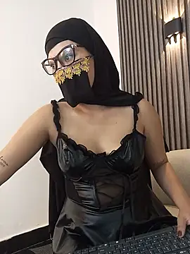 LilMalak - suck dildo