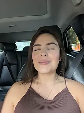 SofiaGomez444 - Make me feel naughty and get me wet 😈🥵