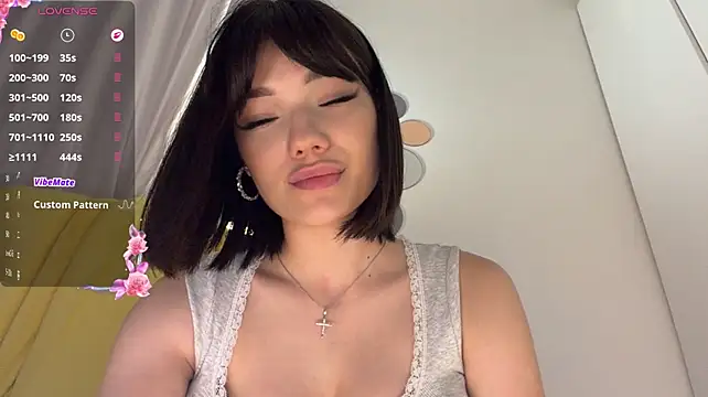 Barbie_Aria - Suck and lick my nipples