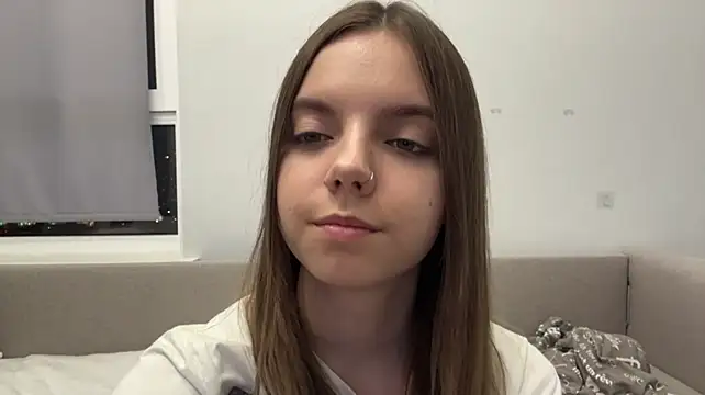 LisaPorse - show belly + smile face