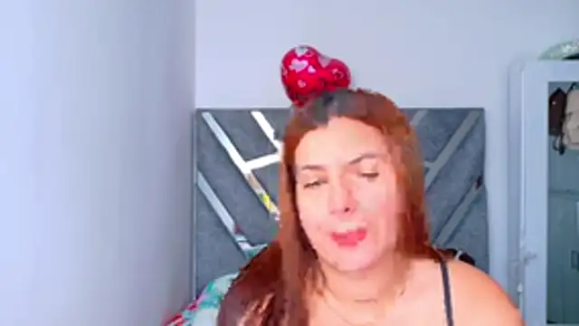 Alexandra_Torress - SHOW TITS