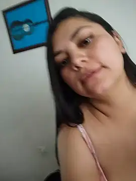 BlueeDiamond - 🍒Show tits🍒