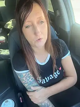 XoTatianaXo - Highest tip gets 10 min kiiroo control!