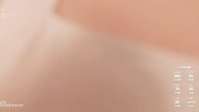Alysuuun - Ride on dildo in my tight pussy