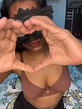 Too_yum_girl