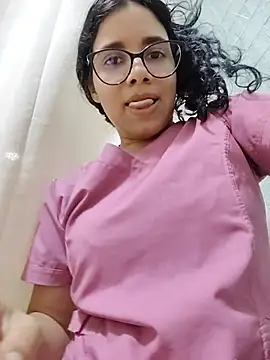 Alanahot94 - Play with my tits