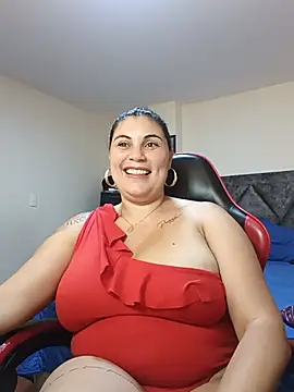 Secret_Bella - We played with my nipples