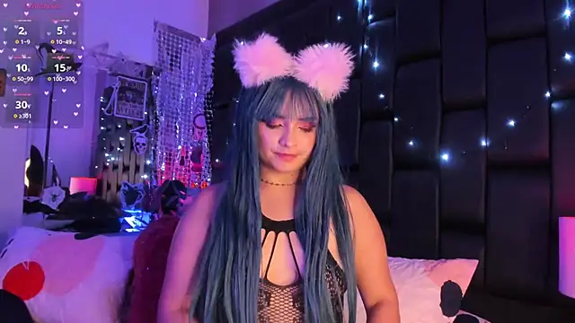 CharlotteFuller - SEXY DOGGY POSE + 5 SPANKS!! 😏🍑