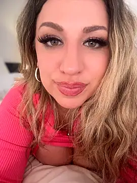 Miamellycious - Topless+oil tits+1 finger in
