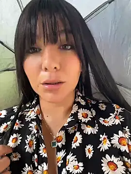 AlanaRouss - Squirt in public