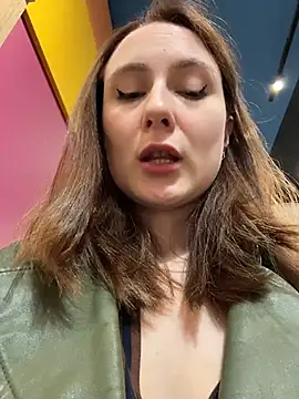 Dina_Tease - SHAKE NAKED BOOBS & SAY HI to STRANGER