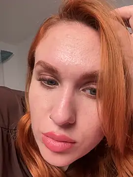 ChiaraVelvet - Show Boobs and Play for 1 min 🍒