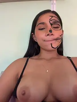 AlessiaVallmont - Gape ass and rub hole ass close up
