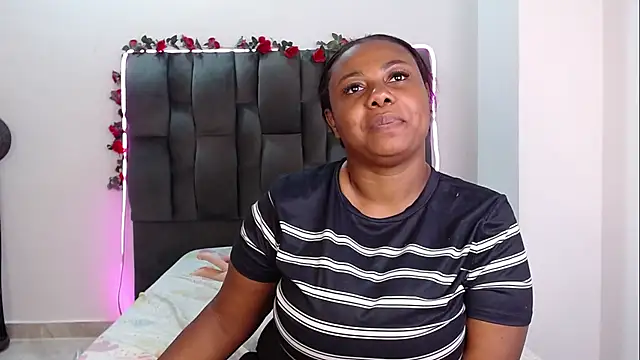 Leila_Banks