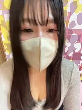 ERENA_ch - 上のお洋服を脱ぎます！