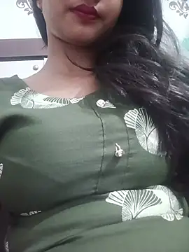 Avii5 - Showing boobs