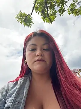 Lia-Moon77 - Show fingers pussy wet